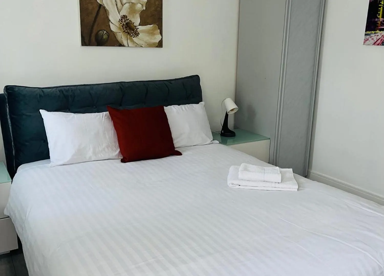 Beautiful One Bed Flat Apartment Dagenham